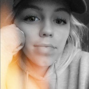 Meet your Posher, Charisma